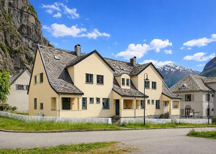 Holiday home Trolltunga Basic *